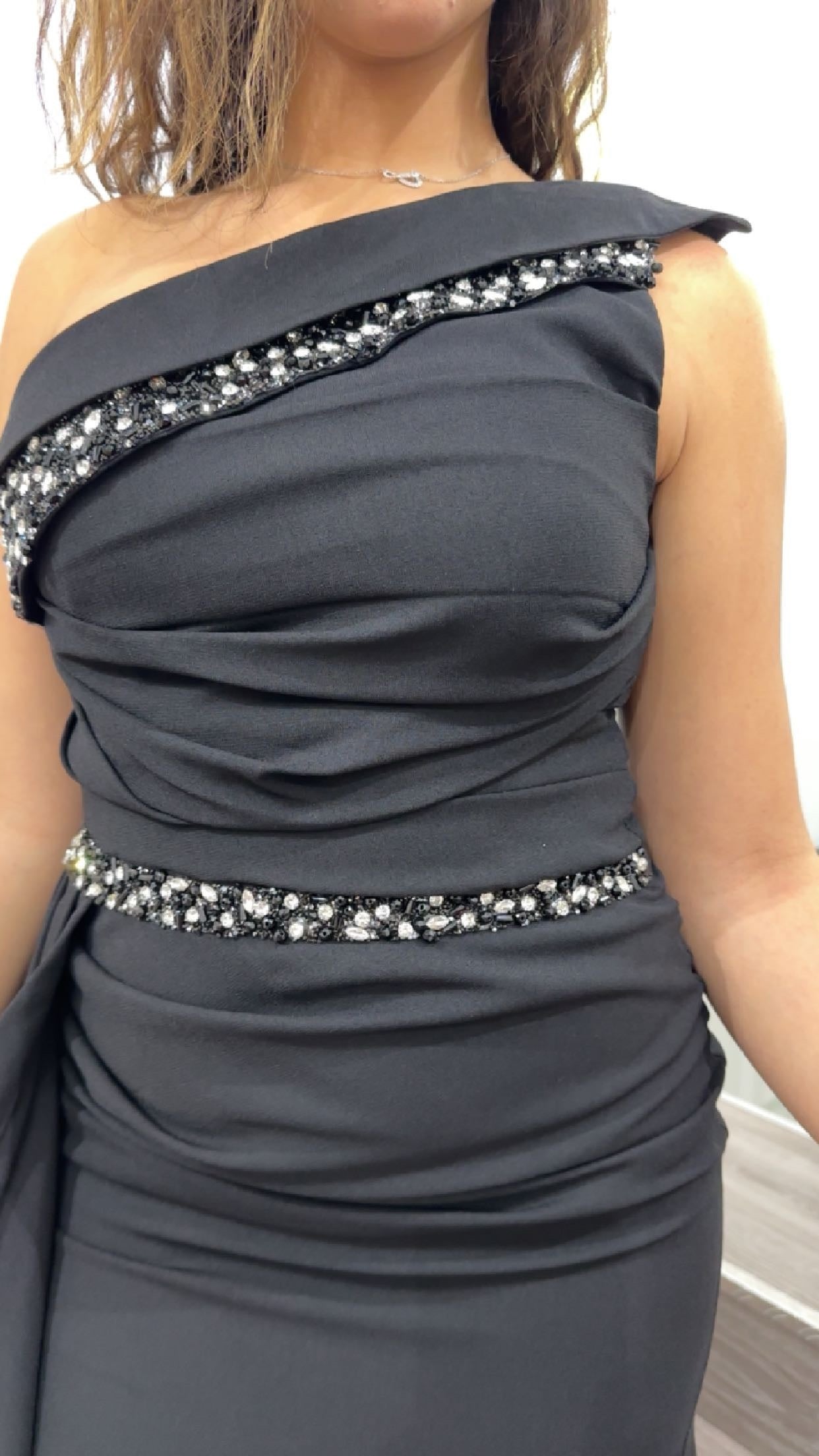 The Eva black dress