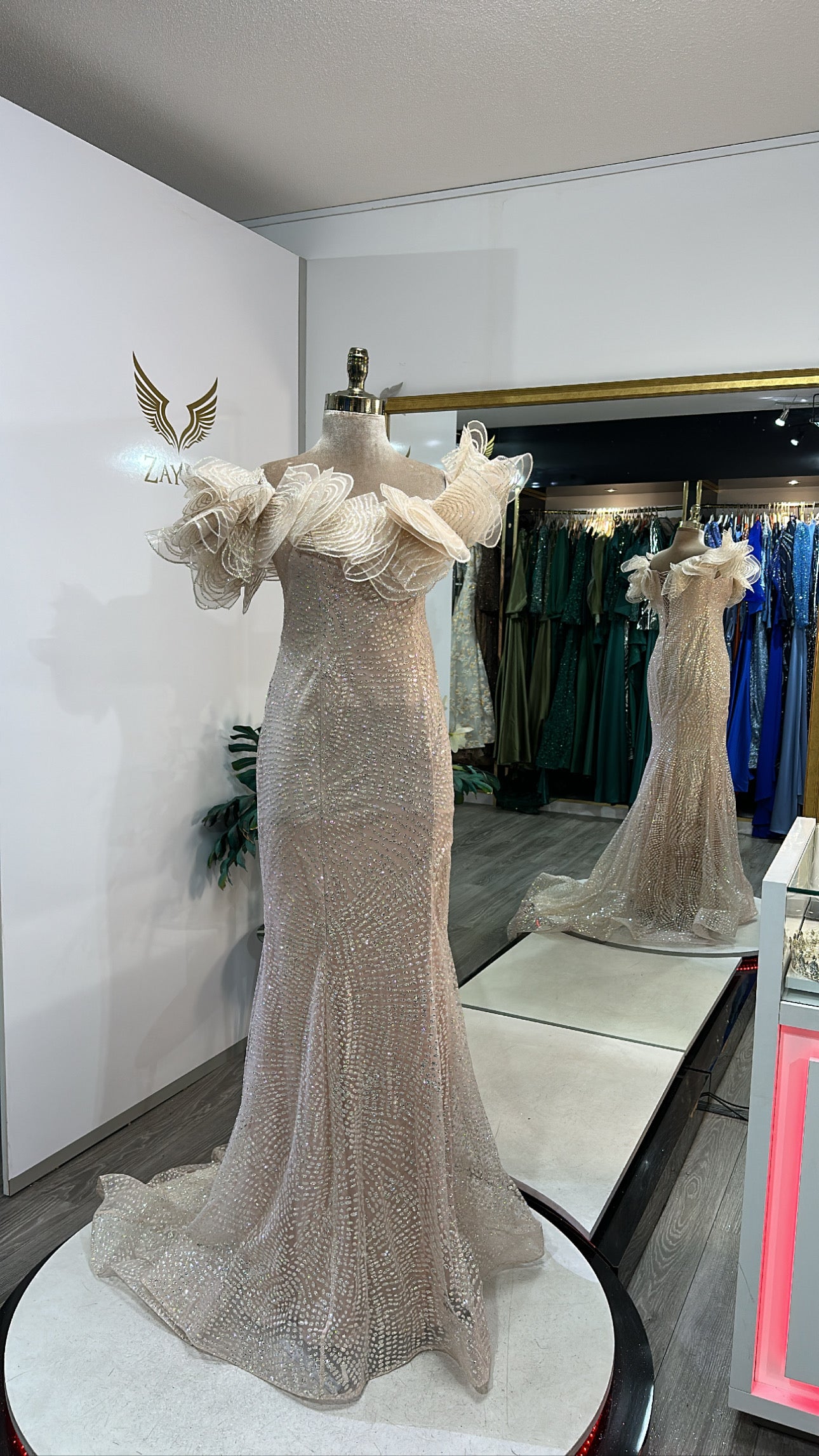 Elegant beige dress design, sparkles Zayna Dresses Elegant beige dress design, sparkles Zayna Dresses