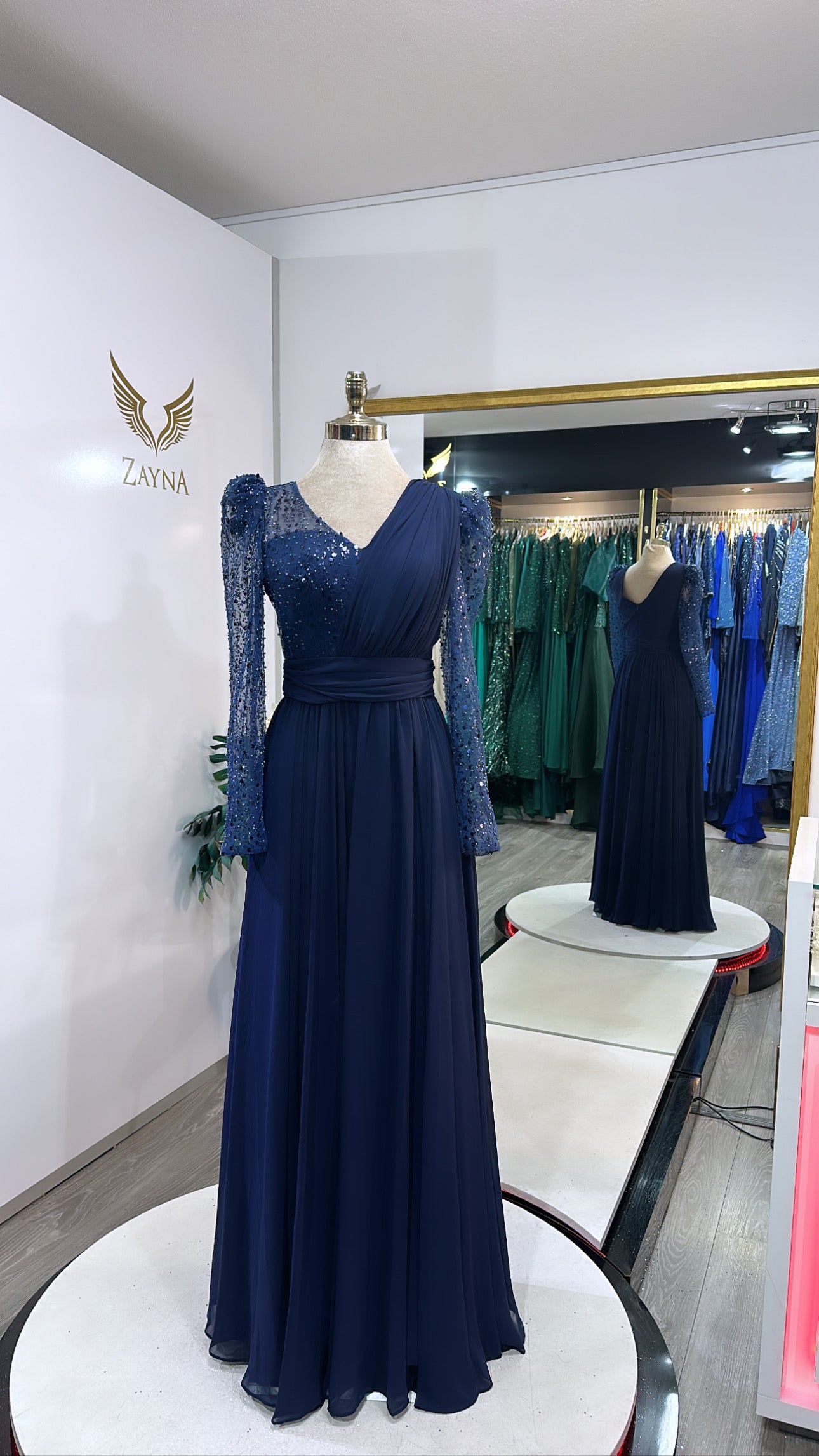 Elegant dark blue dress with sequins and crepe fabric Zayna Dresses Elegant dark blue dress with sequins and crepe fabric Zayna Dresses