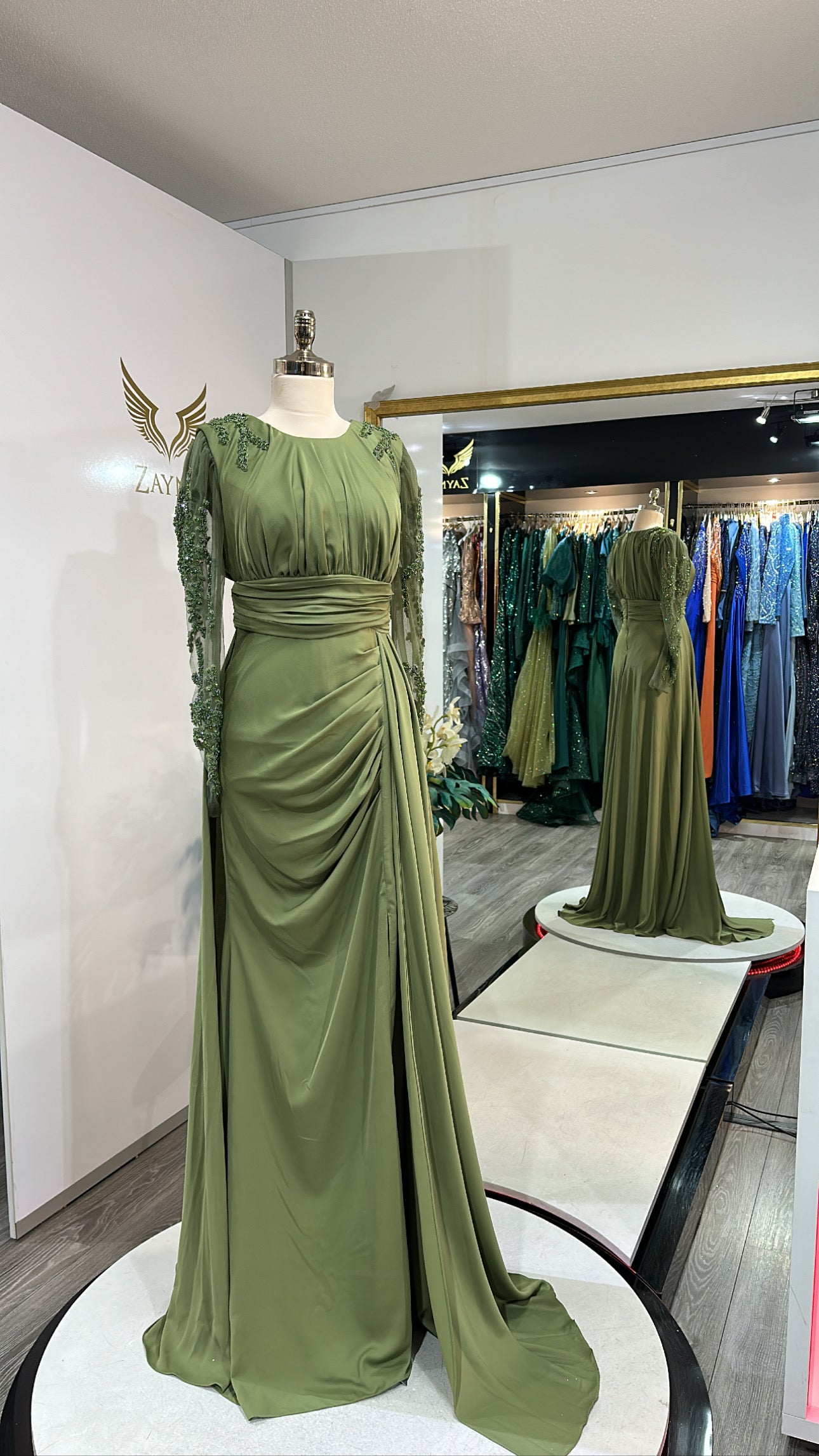 Elegant khaki green dress sleeves decorated with beads, split Zayna Dresses Elegant khaki green dress sleeves decorated with beads, split Zayna Dresses