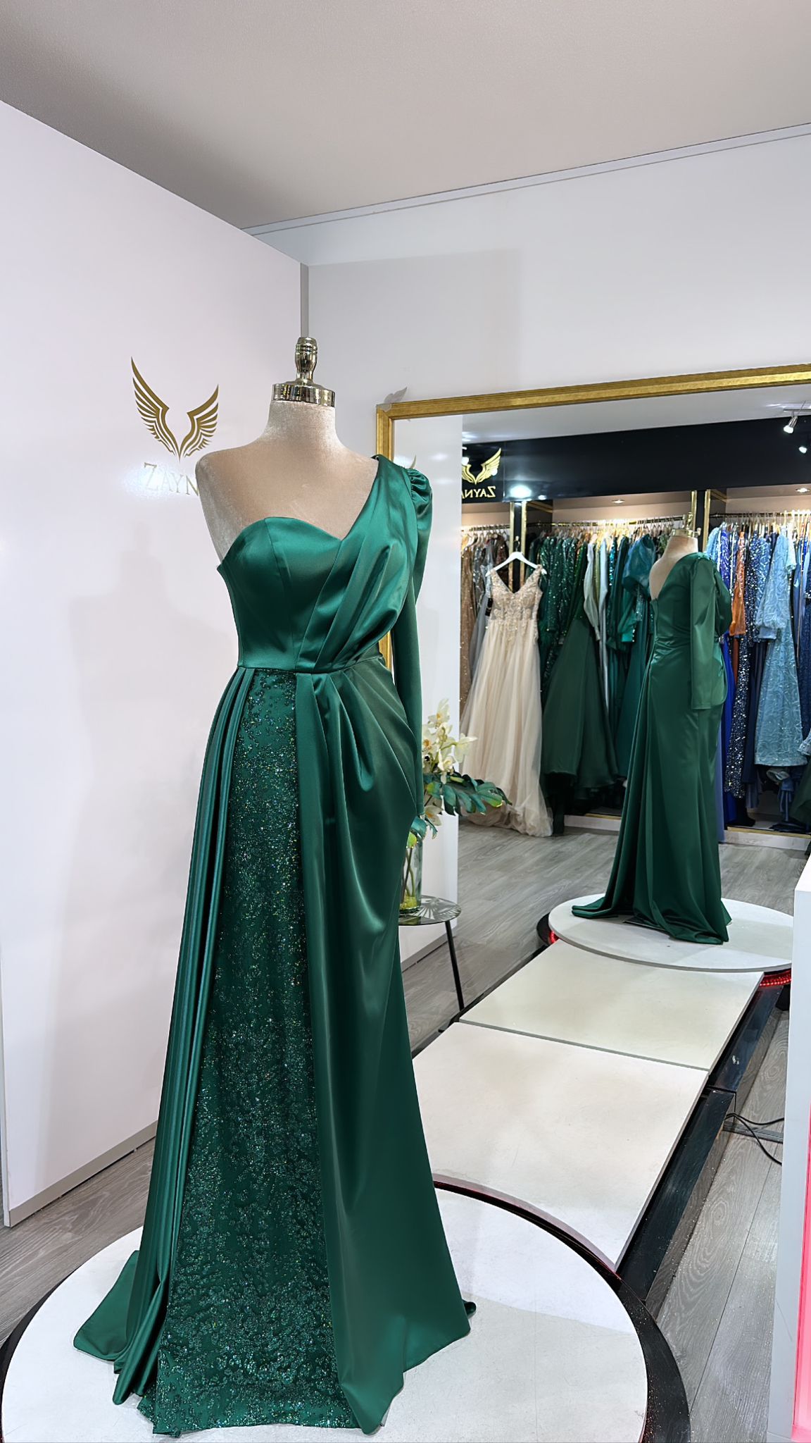Elegant green dress one sleeve, satin, worked Zayna Dresses Elegant green dress one sleeve, satin, worked Zayna Dresses