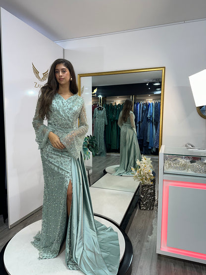 The Ela mint groen dress