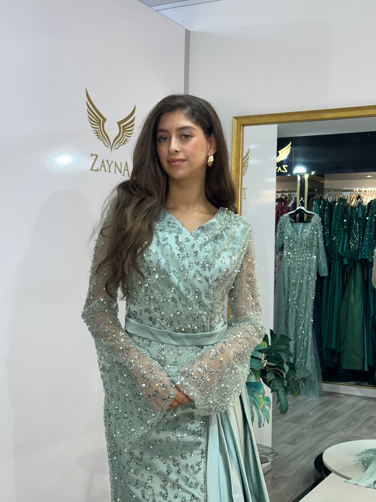 The Ela mint groen dress