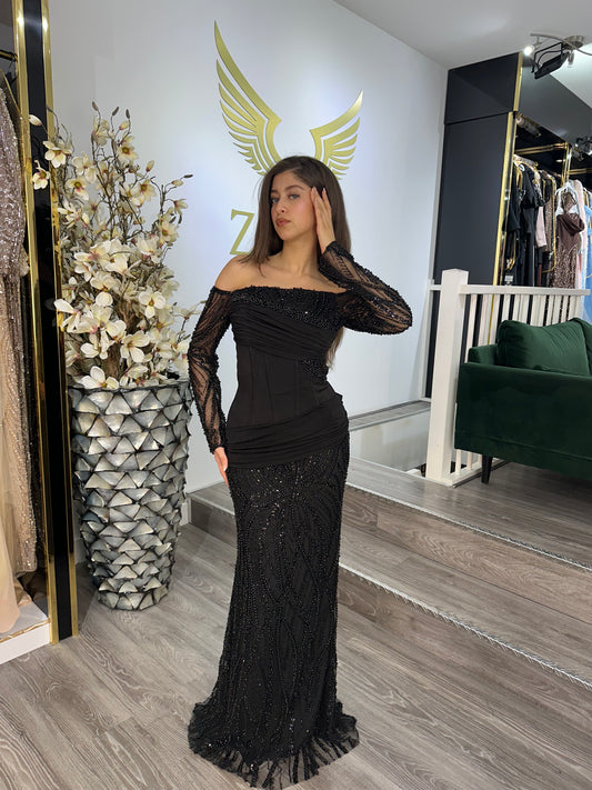 The Neva black dress