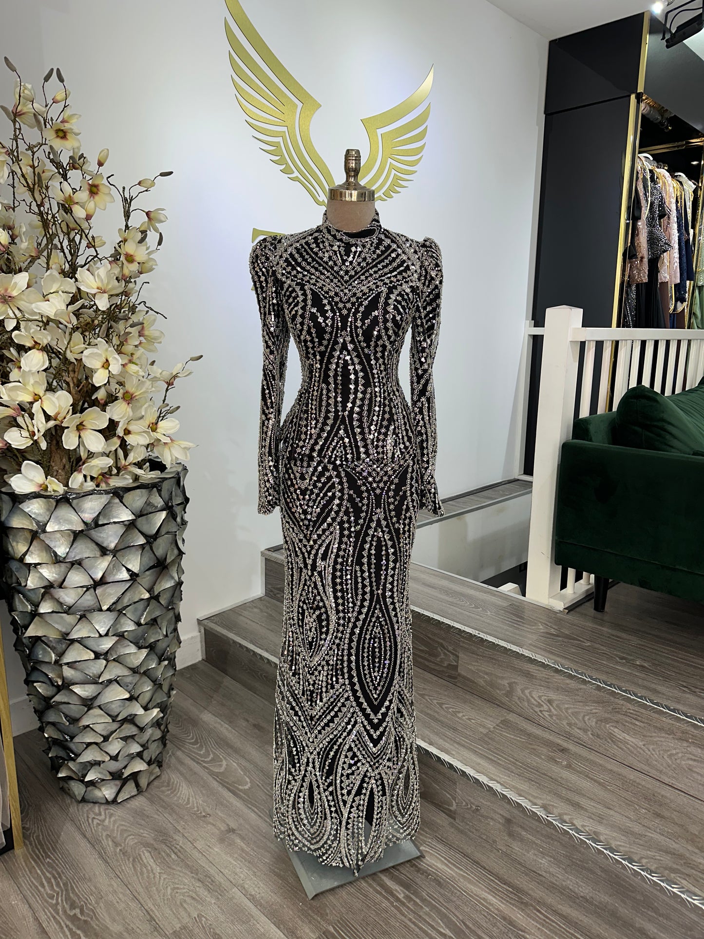 The Emma black dress